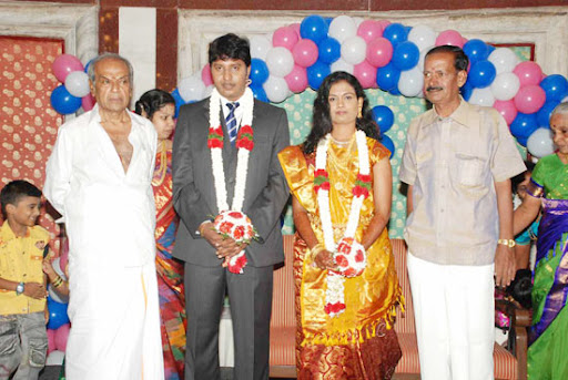 CLICK THE ABOVE ARROW TO  ZOOM THE IMAGE