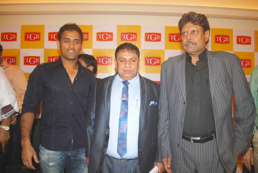 CLICK THE ABOVE ARROW TO  ZOOM THE IMAGE