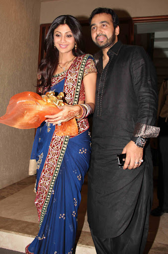 CLICK THE ABOVE ARROW TO  ZOOM THE IMAGE