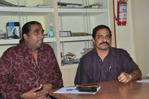 CLICK THE ABOVE ARROW TO  ZOOM THE IMAGE