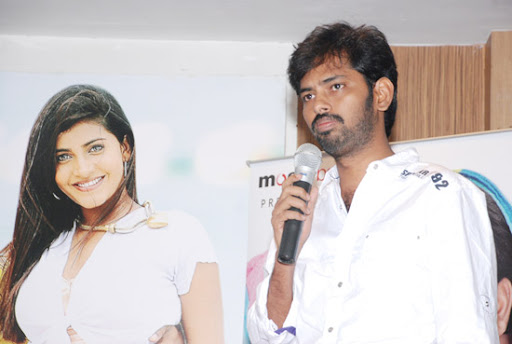 CLICK THE ABOVE ARROW TO  ZOOM THE IMAGE