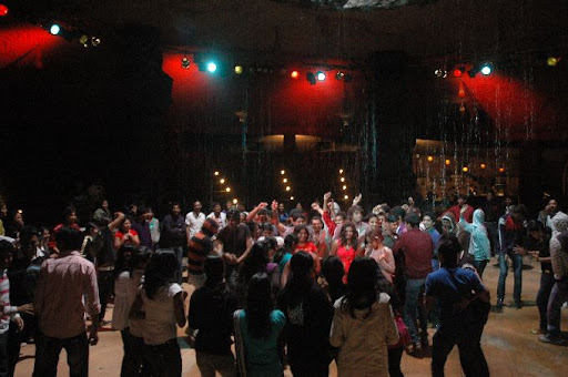 CLICK THE ABOVE ARROW TO  ZOOM THE IMAGE