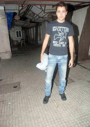 CLICK THE ABOVE ARROW TO  ZOOM THE IMAGE