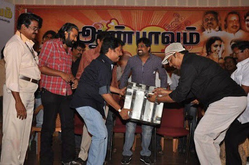 CLICK THE ABOVE ARROW TO  ZOOM THE IMAGE