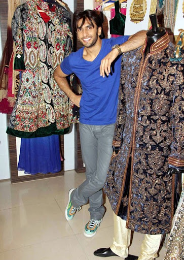 CLICK THE ABOVE ARROW TO  ZOOM THE IMAGE