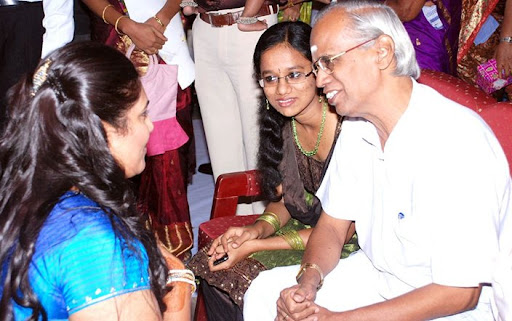 CLICK THE ABOVE ARROW TO  ZOOM THE IMAGE