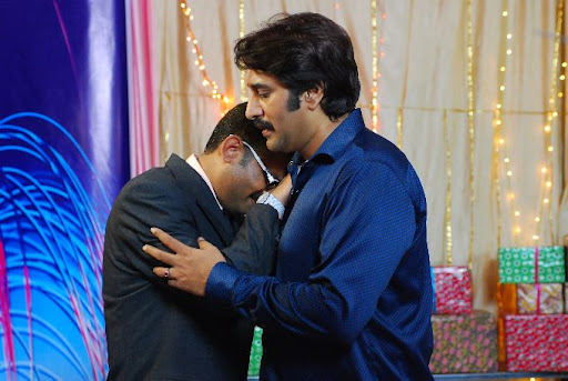 CLICK THE ABOVE ARROW TO  ZOOM THE IMAGE