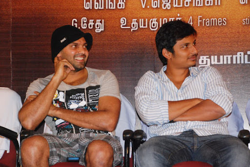 CLICK THE ABOVE ARROW TO  ZOOM THE IMAGE