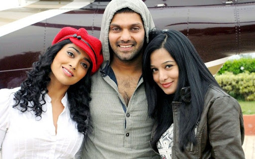 CLICK THE ABOVE ARROW TO  ZOOM THE IMAGE