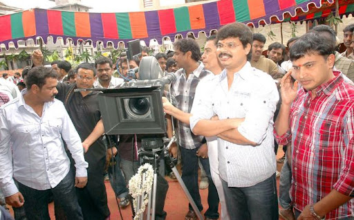 CLICK THE ABOVE ARROW TO  ZOOM THE IMAGE