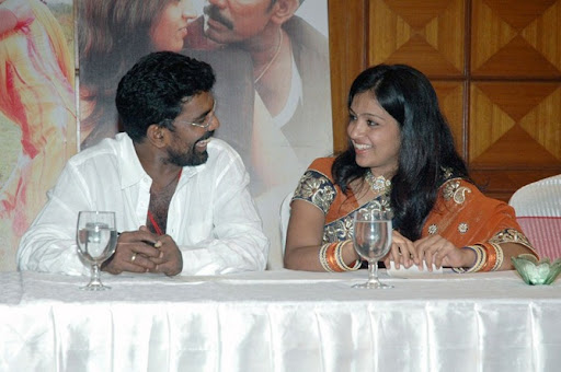 CLICK THE ABOVE ARROW TO  ZOOM THE IMAGE