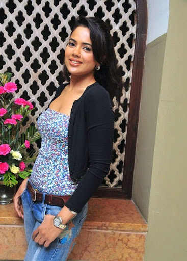 CLICK THE ABOVE ARROW TO  ZOOM THE IMAGE