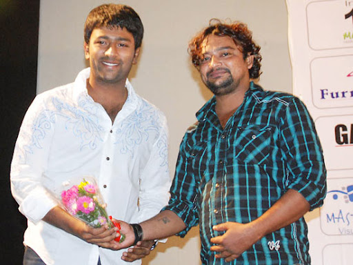 CLICK THE ABOVE ARROW TO  ZOOM THE IMAGE