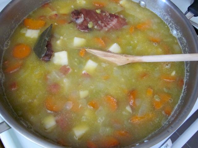 simmer split pea soup