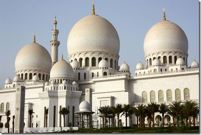 800px-Sheikh_Zayed_Mosque,_Abu_Dhabi