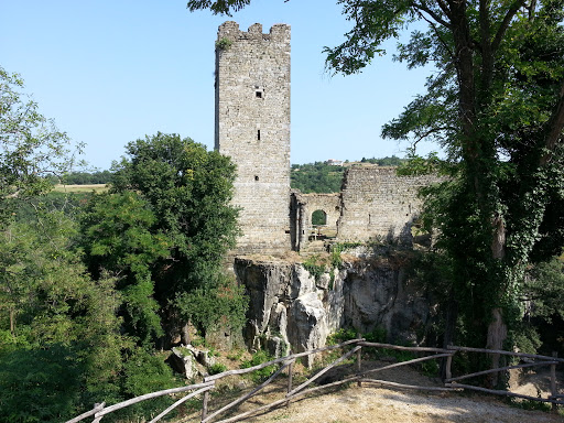 Castello Di Momiano