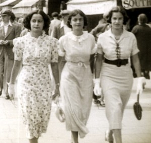 [1935 middle class women[2].jpg]