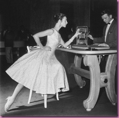 1950s woman in dress