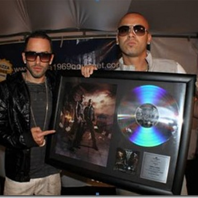 Wisin & Yandel recibe disco Platino por La Revolución en Colombia