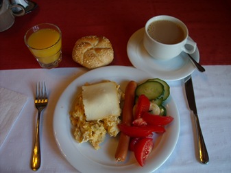 primer plato del desayuno, Hotel Aqua
