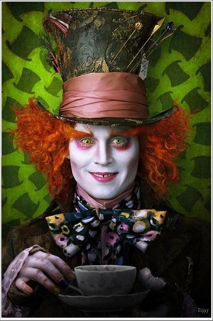 alice-in-wonderland-2010-tim-burton-01-333x500 alice-in-wonderland-2010-tim-burton-01-333x500