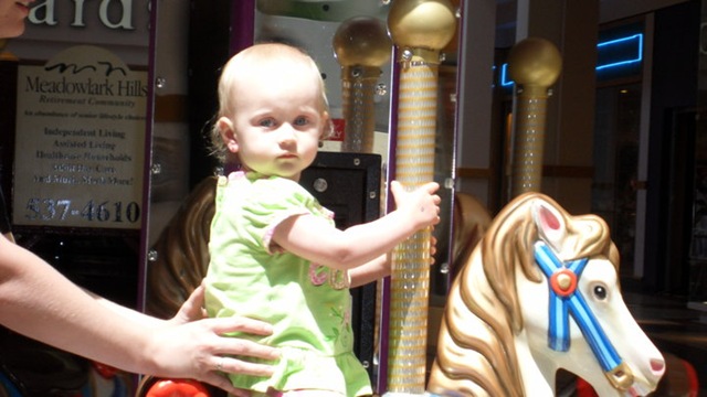 [31178_549886745979_58801691_32324636[2].jpg]