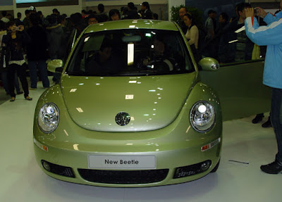 [Event] 2010台北車展現場記實：Volkswagen、Land Rover、M.Benz篇 - 阿祥的網路筆記本