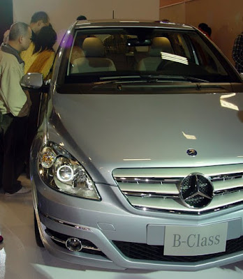 [Event] 2010台北車展現場記實：Volkswagen、Land Rover、M.Benz篇 - 阿祥的網路筆記本