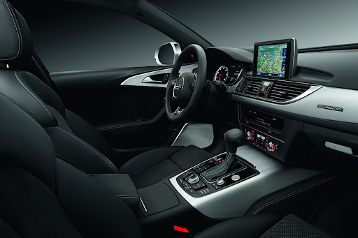 2012-Audi-A6-Avant-16.JPG
