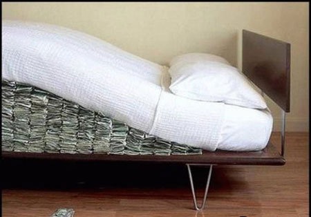 hiding-money%5B6%5D.jpg