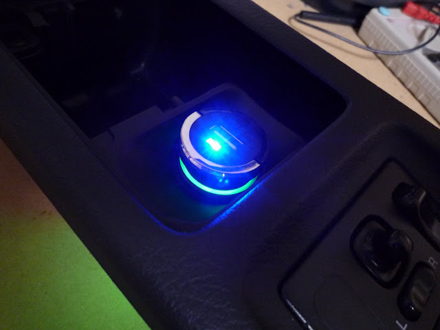 シガーソケットusb Hrdworld