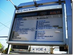 1020-Signboard-showing-the-route-and-the-arrival-time