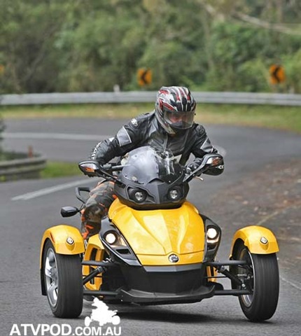 [Can-AM_Spyder_Action_Front_448P[7].jpg]