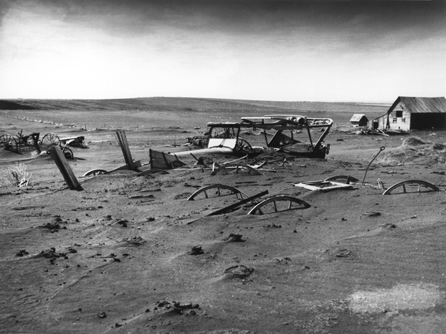 [Dust_Bowl_-_Dallas,_South_Dakota_1936[5].jpg]