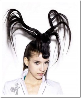 Creative_hairstyle_model_08_WEIRD_HAIRSTYLES-s322x400-15733-580