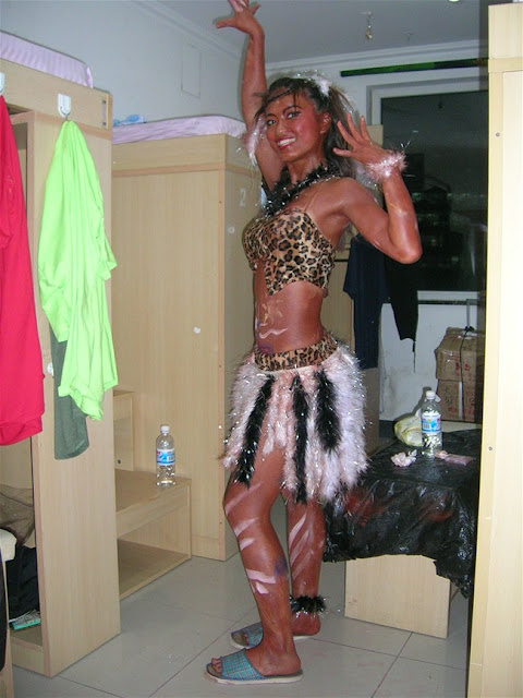 看看我的黑人装!