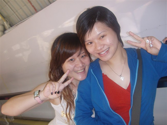 me n deng,is my college good fren...