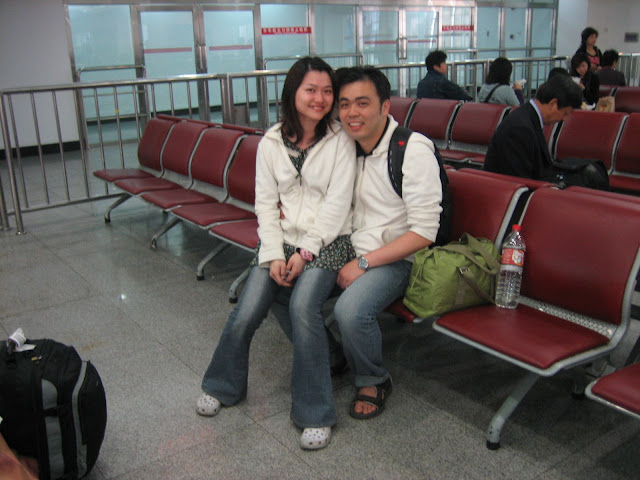 候车室内等候（二）