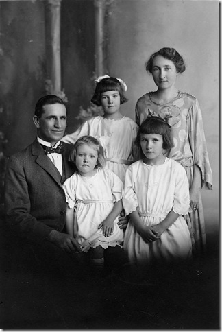 Drummond Family c1922