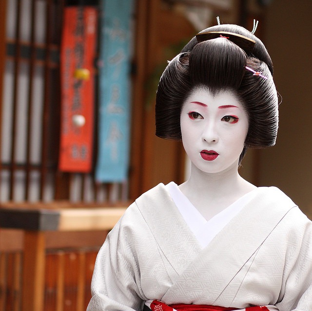 [japan-geisha-01[3].jpg]
