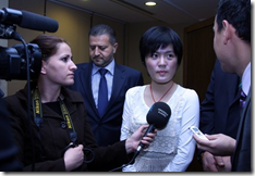 GM Hou Yifan interviewed by the media
