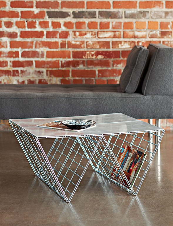 [DIY coffee table with wire shelving as base[5].jpg]