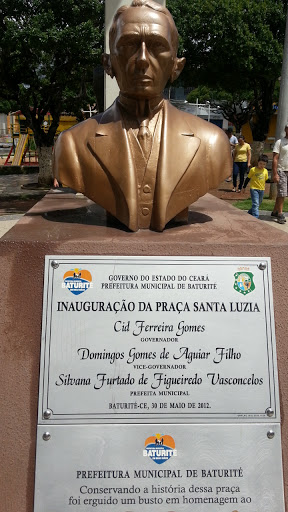Estatua Santa Luzia