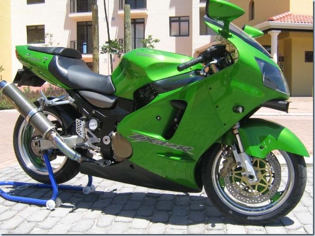30.Green-Kawasaki-ZXR-1200-Superb