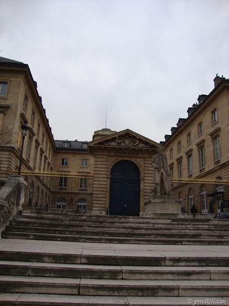 [Paris, Collège de France (4)[9].jpg]