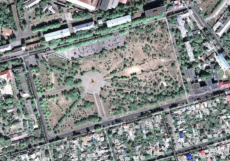 Адмиралтейская площадь, Николаев
