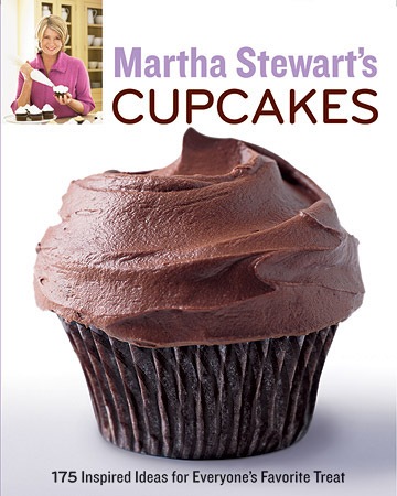 [martha-cupcake-book[2].jpg]