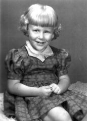 Judith Lynn Ostlund, Fall 1954, 3.5 yrs old