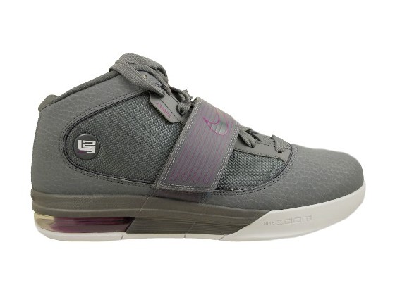 Magistrado Bendecir Literatura Nike Zoom Soldier IV – Grey/Purple/White – Closer Look | NIKE LEBRON -  LeBron James Shoes