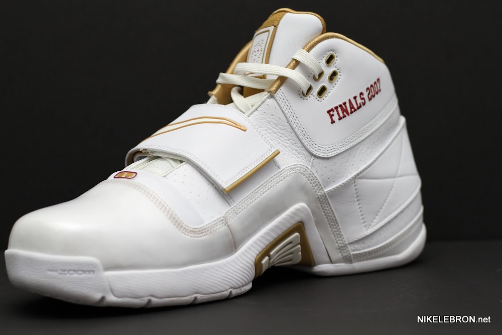 Nike zoom white and gold Clearance